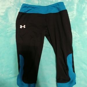 UNDER ARMOR CAPRI